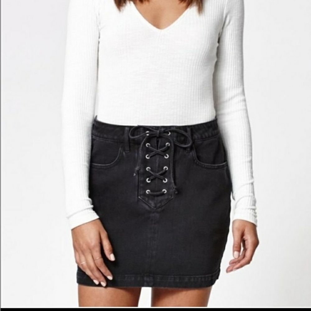 Black lace up Kendall & Kylie jean skirt size 27.